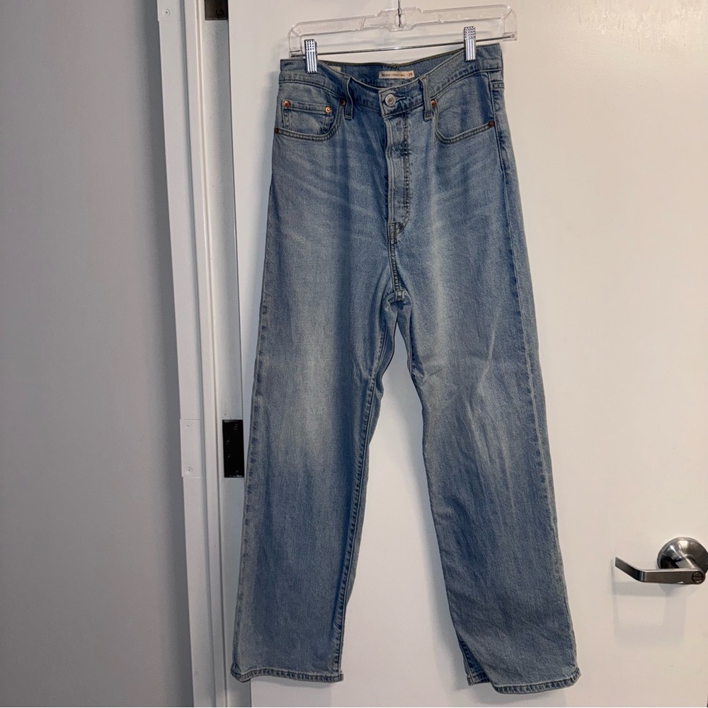 Levi’s Ribcage Straight Ankle Jean